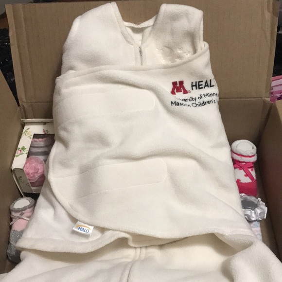 Socks and Halo - Picture 2 of 2